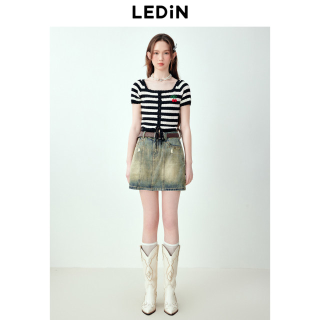 Lechang rivet denim skirt summer new waste earth Feng Shui wash denim skirt piercing holes of A -line skirt