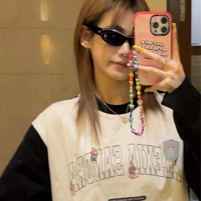 Alexia Sandra Dong Xuan same rabbit badge embellished LOGO rag-shoulder long-sleeved T-shirt 301261