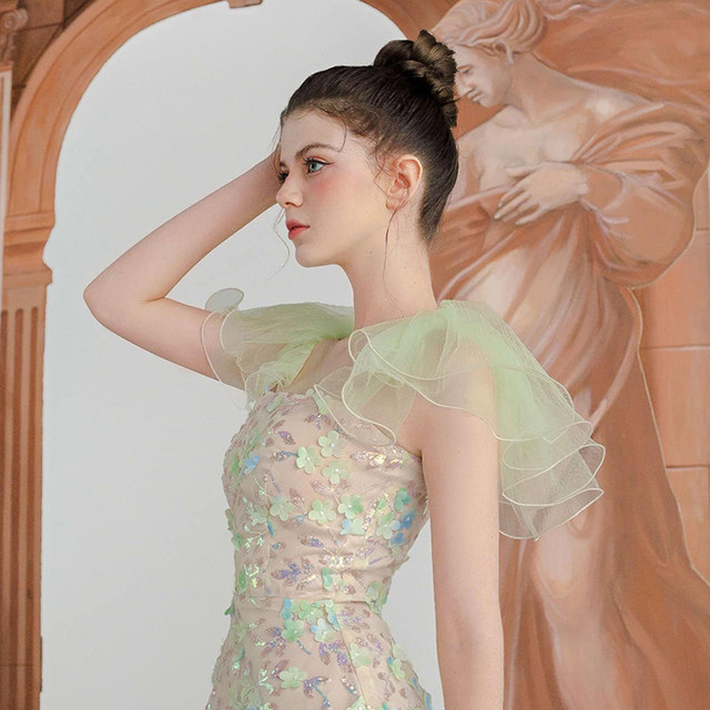 Vietnamese niche Qtran 2023 New Fresh Fresh Fresh Flower Flower Thin Gauze Lotus Leaves Sleeve Sleeping
