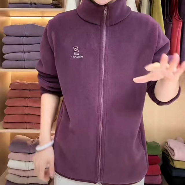 Middle-aged and elderly people with velvet thickened 2024 autumn and winter fleece jacket casual sports fleece sweatshirt mother outfit warm women
