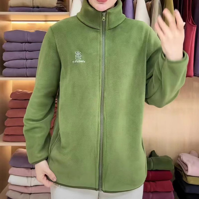 Middle-aged and elderly people with velvet thickened 2024 autumn and winter fleece jacket casual sports fleece sweatshirt mother outfit warm women
