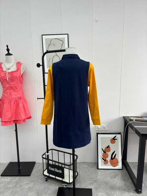 High-quality retro fashionable contrasting polo shirt long-sleeved dress 2025 new sports age-reducing casual style
