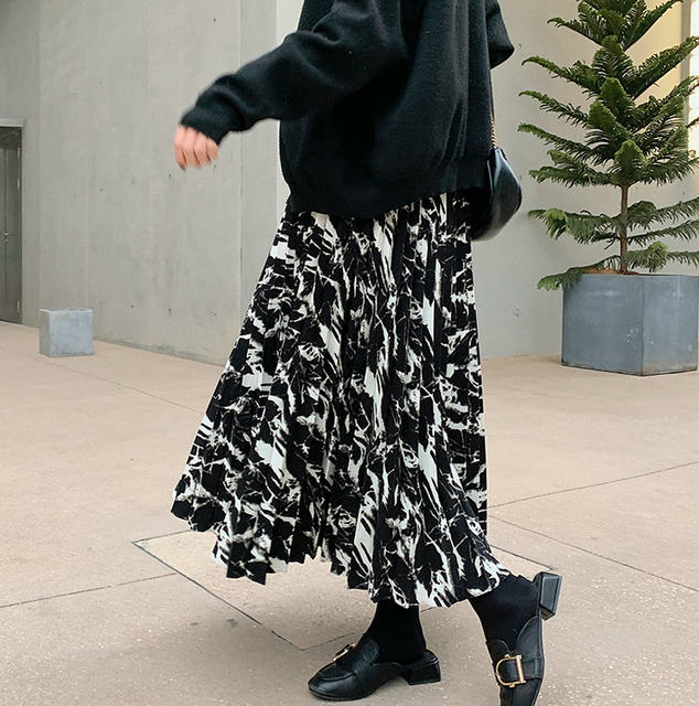 Printed pleated skirt with temperament and slim large size A-line skirt 2024 spring new versatile high-waisted meat-covering midi skirt