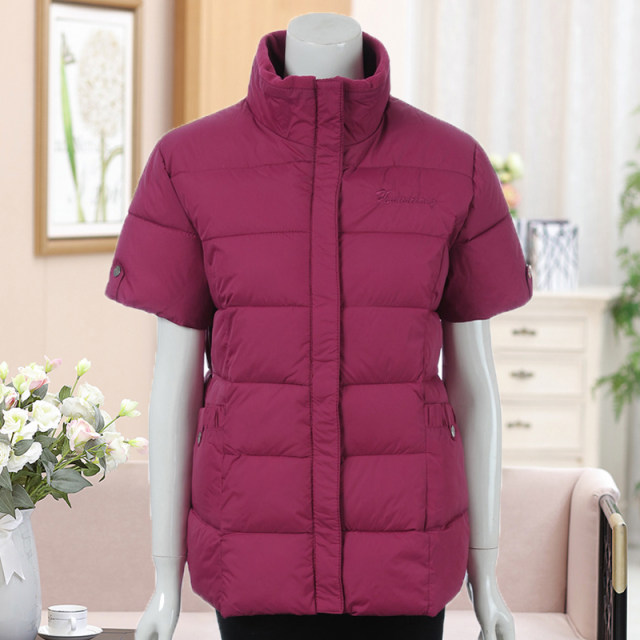 Middle-aged women's winter down jackets, half-sleeved jackets, middle-aged and elderly autumn short-sleeved vests, women's mom tops