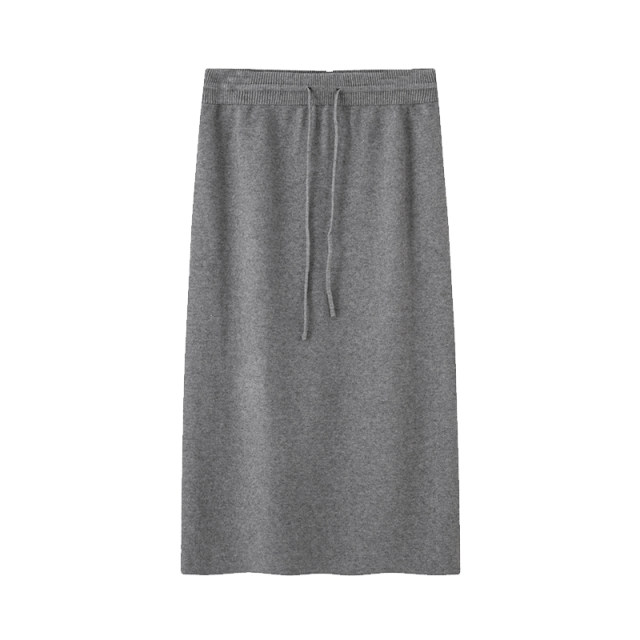 Large size women's casual and versatile skirt women's straight skirt 2024 winter fat mm loose hip-covering knitted skirt skirt
