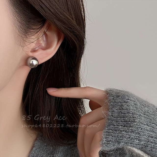 Shijia cold gray color light pearl earrings for women light luxury temperament high-end earrings niche ins cold style earrings