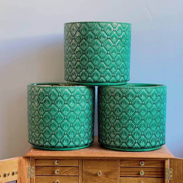 Exported to Europe and Northern Europe, light luxury and orphan products, embossed ice-cracked ceramic flower pots, green plants, floor-standing large flower pots, slightly defective flower pots