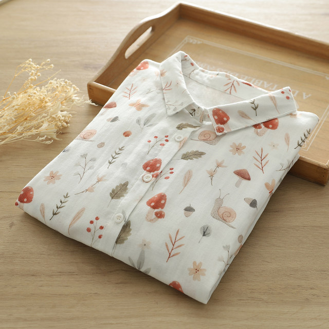 Literary and fresh double -layer gauze short -sleeved shirt Female summer large size cartoon print seven -point sleeve top new cotton
