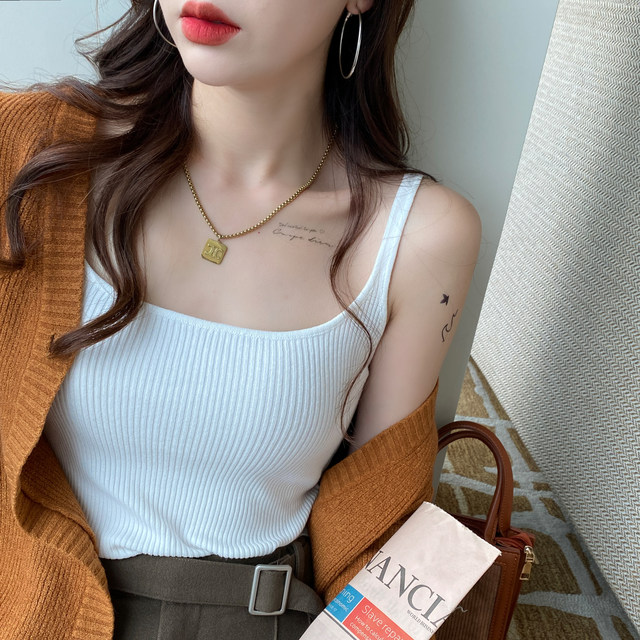 Knitted vest for women with 2025 summer and autumn new hot shirt suspender cover for women with breasts and white base top
