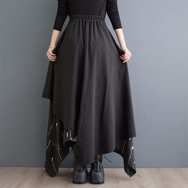 Discount autumn and winter new dark irregular skirt fashionable versatile print splicing to make the slim long skirt design
