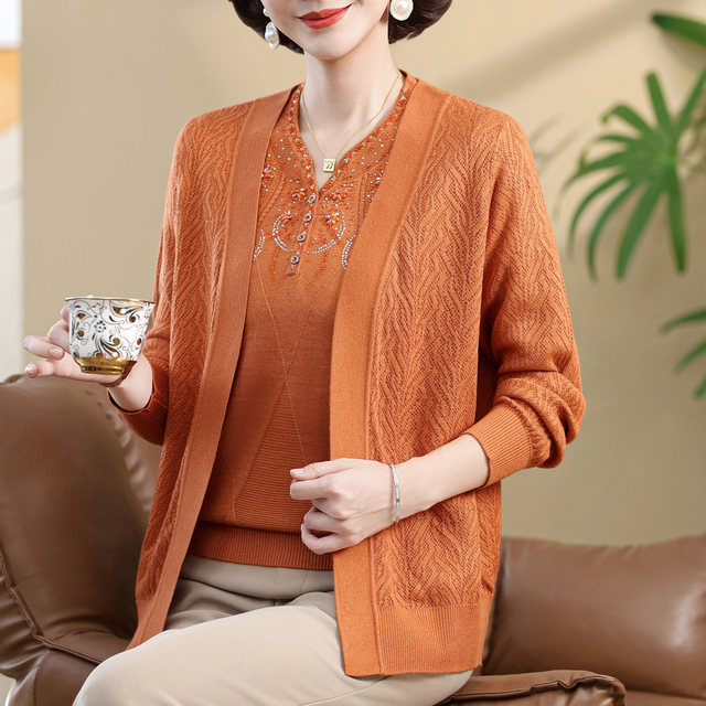 Middle-aged and elderly mothers autumn clothes ice silk knitted jacket for women with fat plus size noble thin top two-piece cardigan