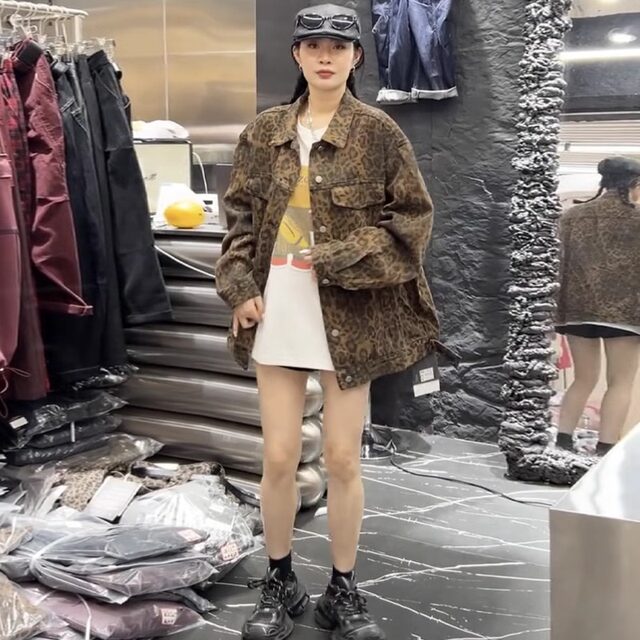 American retro leopard print denim jacket for women trendy spring and autumn hot girls individually loose mid-length work jacket top

