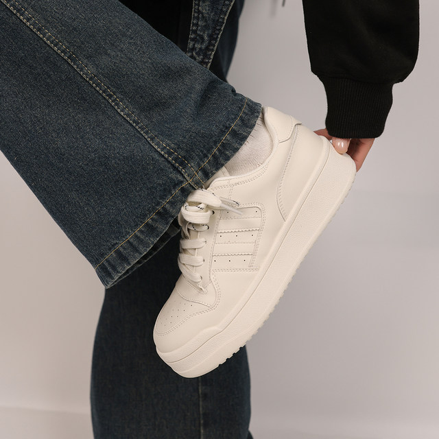 Ran Yan 2025 autumn and winter new thick-soled retro round-toe sneakers for women with velvet, versatile and comfortable sports and casual shoes