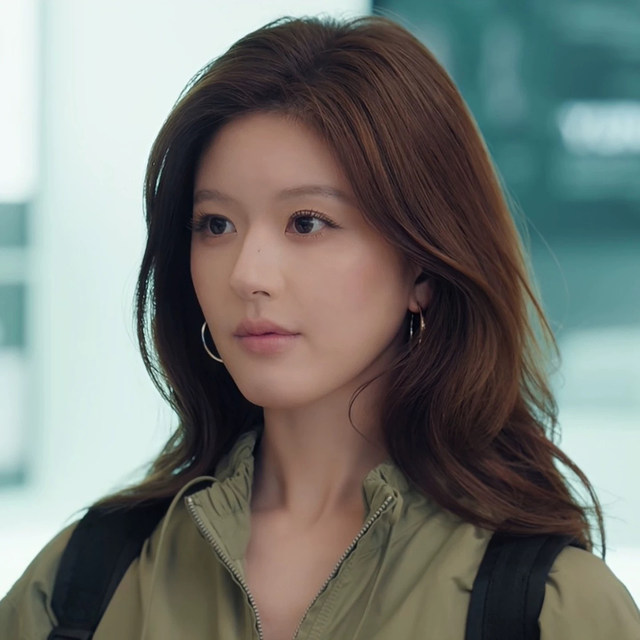 
Xu me dazzling Zhao Lusi and Xu Yan's same style silver plain large earrings for women, high-end earrings, temperament earrings and earrings