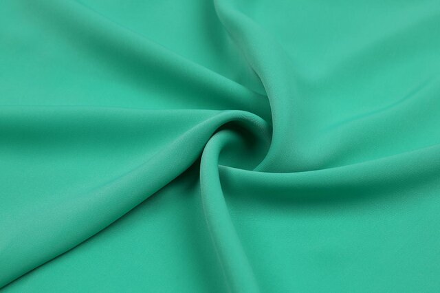 Spring and summer thin women's large size thin solid color chiffon large sway A-line skirt to make you look slim and high waist umbrella skirt with pocket droop