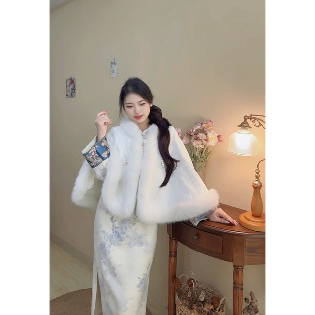Winter plus velvet thickened noble new Chinese -style shawl shirt warm with cheongsam cloak girl