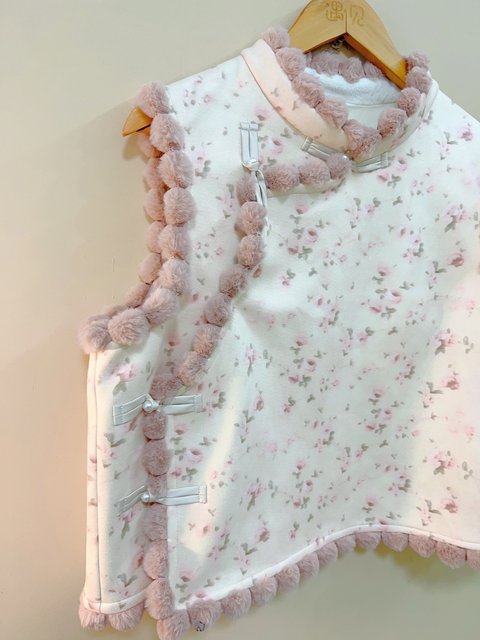 Meet the sweet new Chinese cheongsam dress + pink vest 200 Jin [Jin equals 0.5 kg]