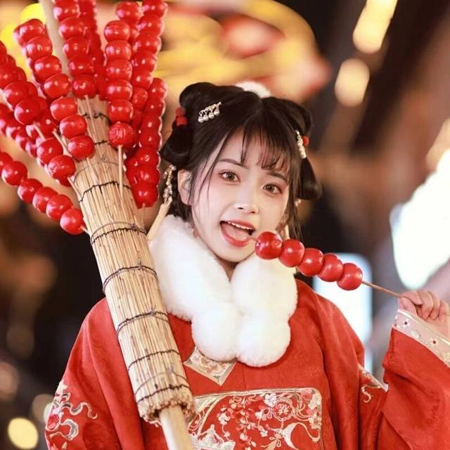 Simulated candied haws dance props fruit photo model New Year's Day kindergarten performance decoration children's toys