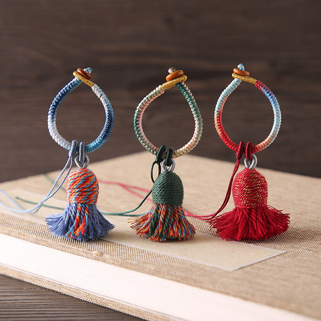 Hand-woven Gradient Diamond Knot Ring Clamping Tassel Pendant Accessories Keychain Pack Hanging Pendant Pendant
