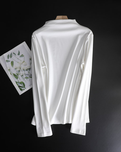White female half -tall and small -led knitted long -sleeved T -shirts women with soft elasticity thick spring and autumn bottom shirt large size
