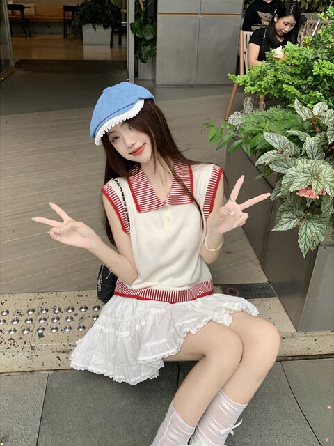 Sweet red striped polo collar sweater female summer design sense niche thin sleeveless slim short top