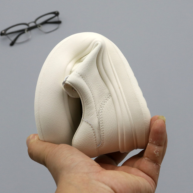 Genuine leather white shoes women's single shoes 2025 autumn minimalist doll head cowhide lace-up flat casual shoes women's board shoes