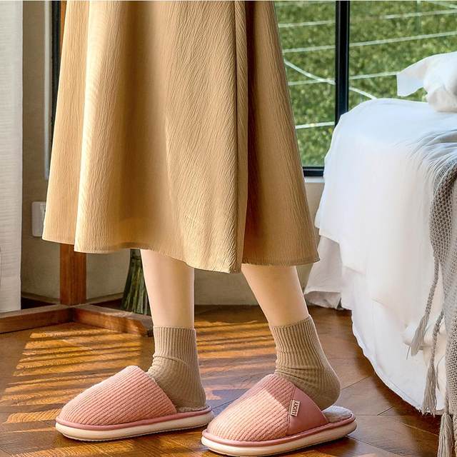 Cotton slippers men's winter indoor home non-slip 2025 new home plus fluffy slippers for men in winter