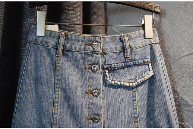 High -waisted denim skirt Female summer and autumn money sweet lace stitching pearl button pocket pocket A -line hip hip skirt