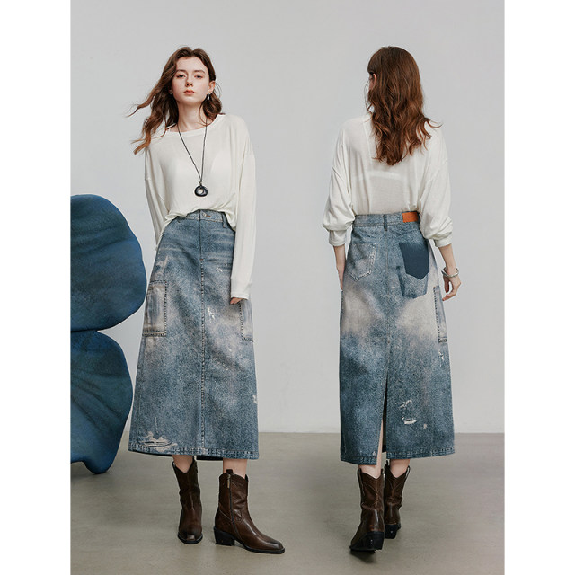 Chuyu Cold transfer printed cloud denim skirt women's 2025 retro high waist long skirt tall skirt
