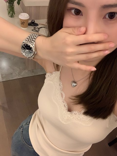 Veee jue beautiful and sweet inner wear, gentle and pure lace suspender chest pad integrated with Bar versatile slimming vest