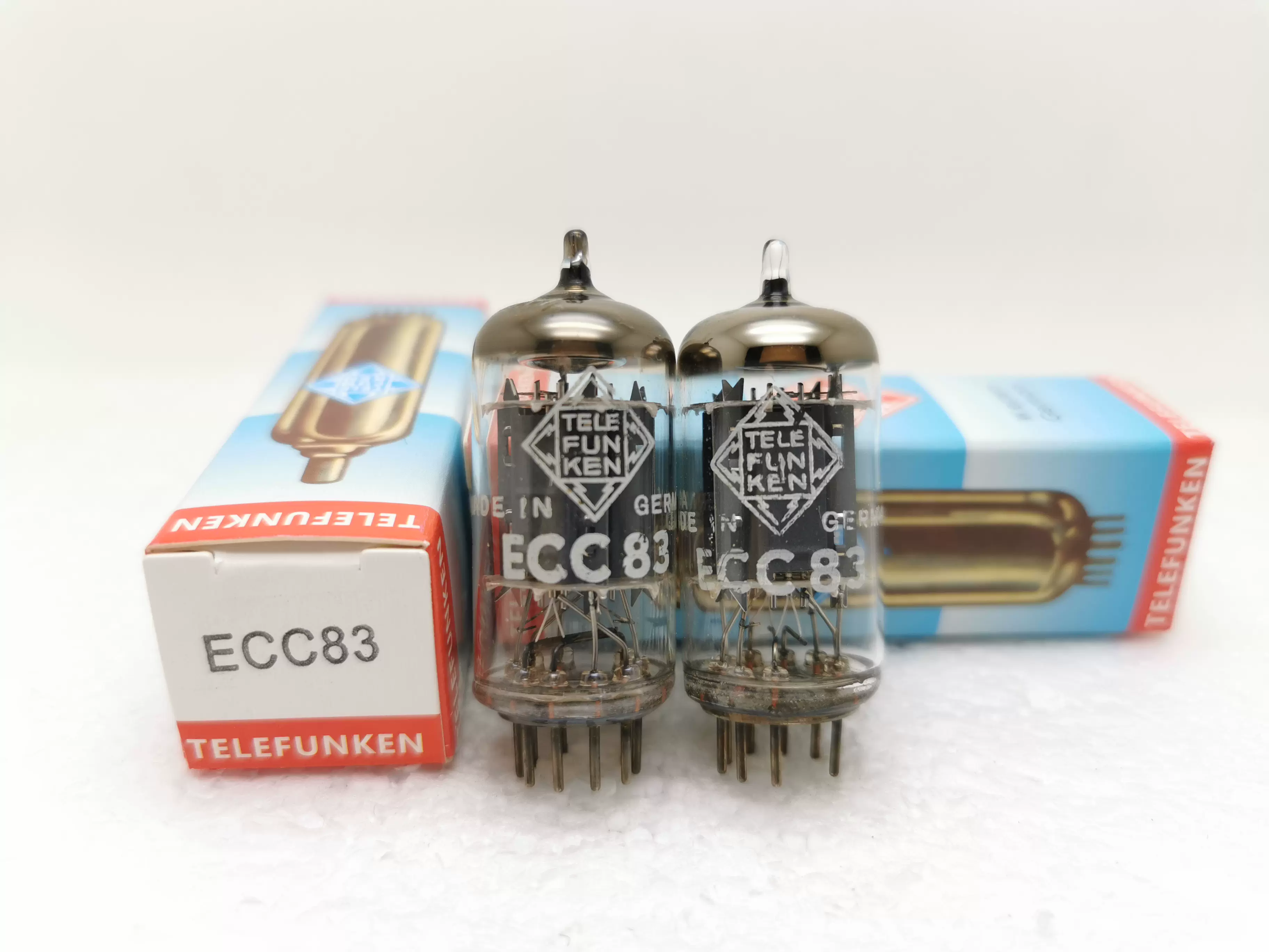 TELEFUNKEN ecc83 真空管-