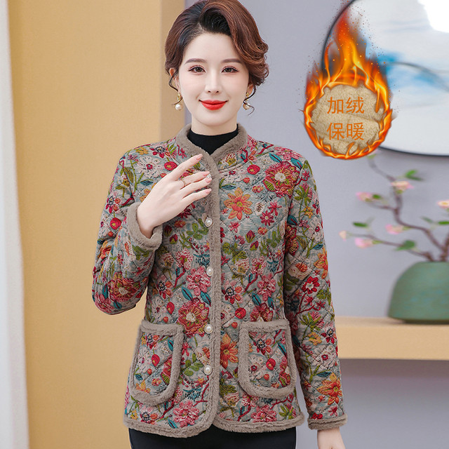 New style autumn and winter velvet warm cotton coat for middle-aged and elderly women, mother's winter coat, small fragrant style jacket, foreign style short top
