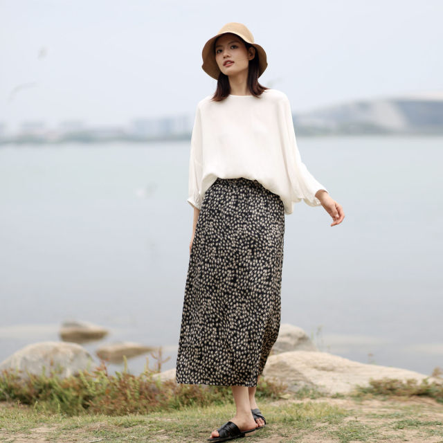 Summer new loose black copper-ammonia top for women's summer French high-end temperament women's shirt bat shirt