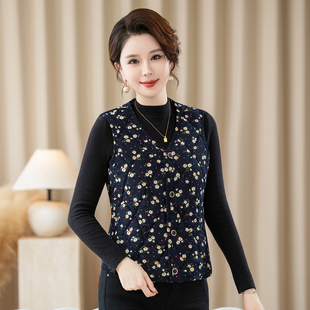 Mom's autumn and winter plus velvet warm lightweight pony vest short style inner waistcoat for middle-aged and elderly camel velvet cotton vest