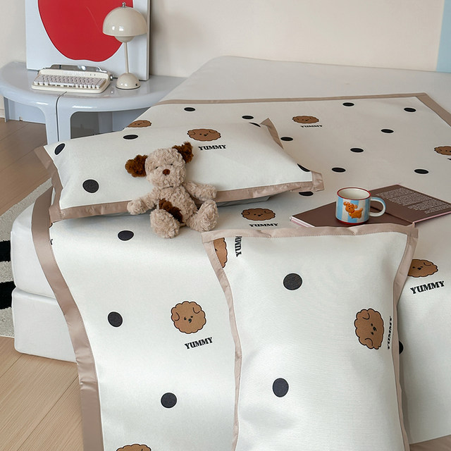 
900D Summer Ice Silk Mat Summer Mat Sheets Category A Maternal and Infant Grade Cooling Mattress Cooling Mat Rattan Mat Dormitory