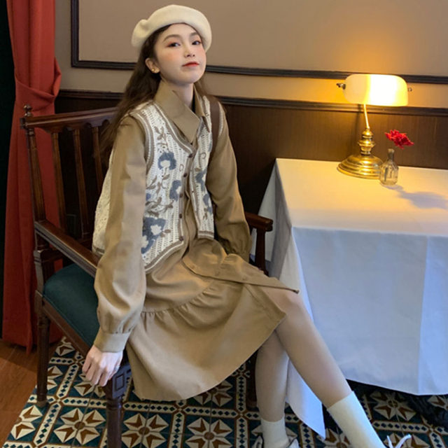 Large size women's clothing 2025 new versatile hook vest + ruffled slim dress Fat sister's fashionable suit
