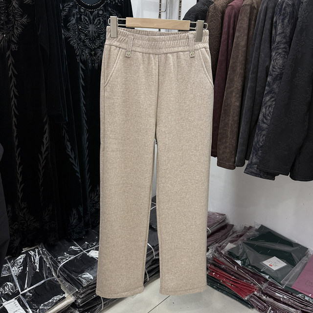 
New winter clothing for middle-aged and elderly mothers, high-waisted elastic velvet trousers for women 2025, warm straight, versatile women's pants