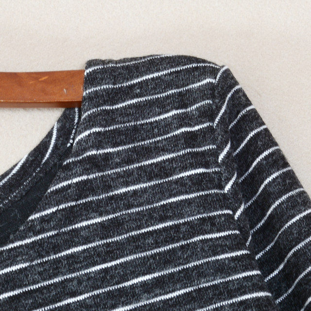2024 autumn new women's clothing sweet pullover short round neck striped slim long-sleeved sweater to look slim