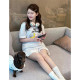 Zhao Lusi, the same light gray round neck bears cartoon pattern T -shirt, loose short sleeve shirt white puff white skirt
