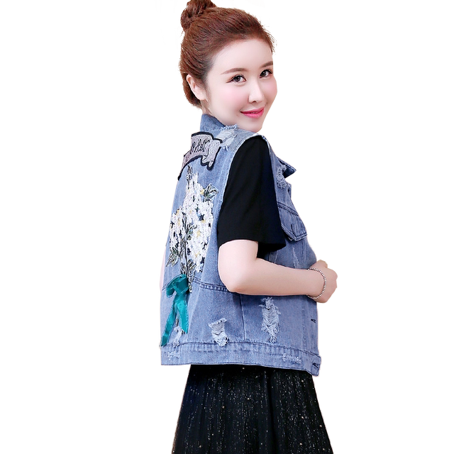 European station denim vest for women spring and summer large size Internet celebrity embroidered denim short jacket sleeveless waistcoat light-colored vest