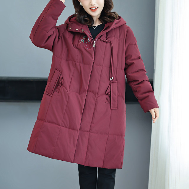 Middle-aged and elderly large-size cotton-padded clothes for women, special fat mothers, winter coats, new fattened and long-length cotton-padded jackets, grandma's cotton-padded clothes