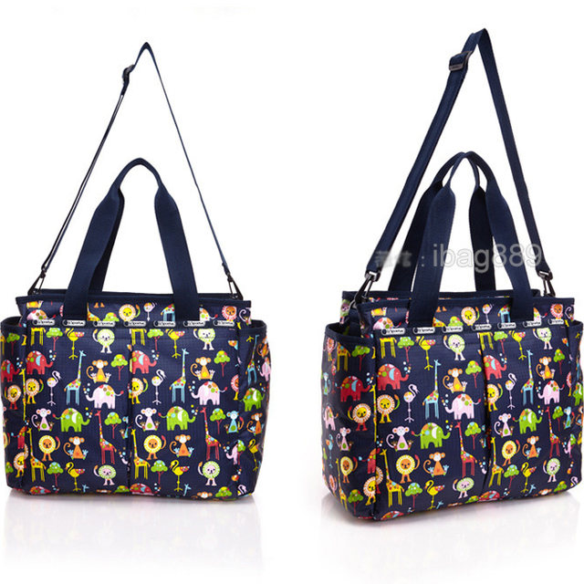 Tang Wei's same style lightweight waterproof large-capacity handbag shoulder crossbody multi-pocket fashionable mommy bag mother and baby bag