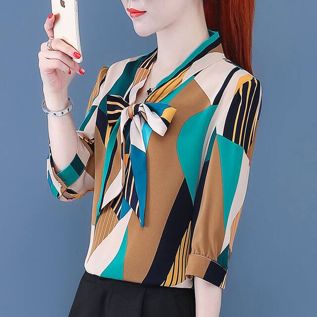 Chiffon bow shirt women's middle sleeve spring and summer 2023 new streamer short-sleeved top mother's printed shirt