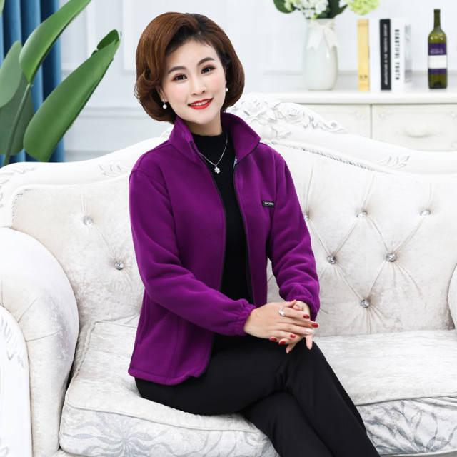 Autumn and winter new middle -aged and elderly coat mothers dress large -size women's fleece jackets Middle -aged people shaking fleece sweater 60
