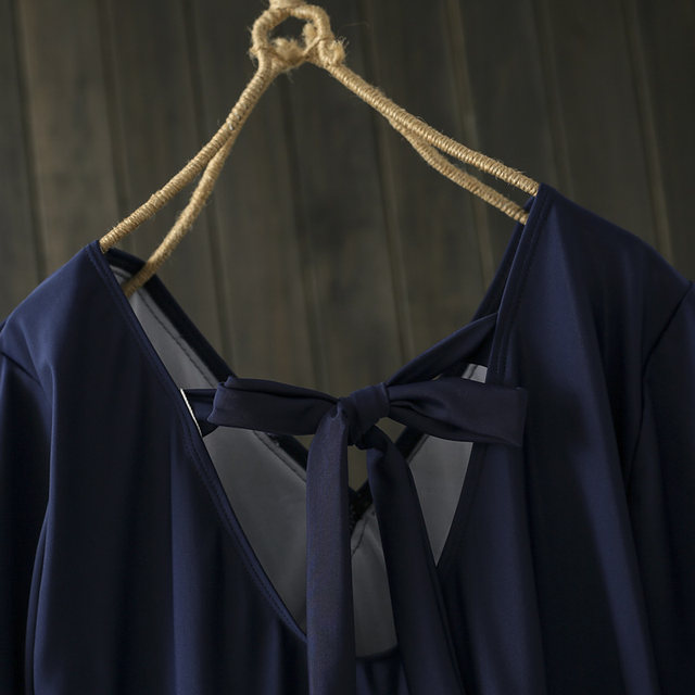 Plus size swimsuit for women fat mm 200Jin [Jin is equal to 0.5 kg] Covering flesh and belly ethnic style fringed one-piece skirt style short-sleeved hot spring swimsuit