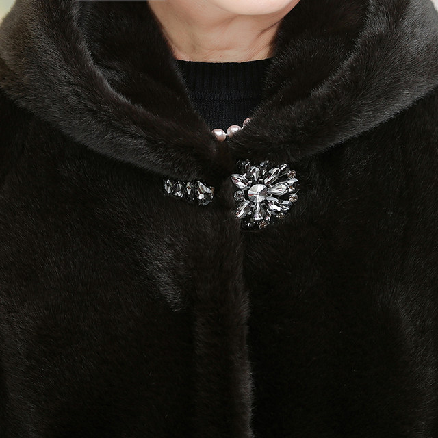 Middle -aged and elderly fur female old people winter jacket mink coat hooded grandma high -end imitation mink mother
