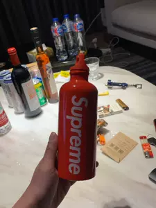 超熱 小物 モールホットセール Supreme 水筒 23'SsTraveller MSC