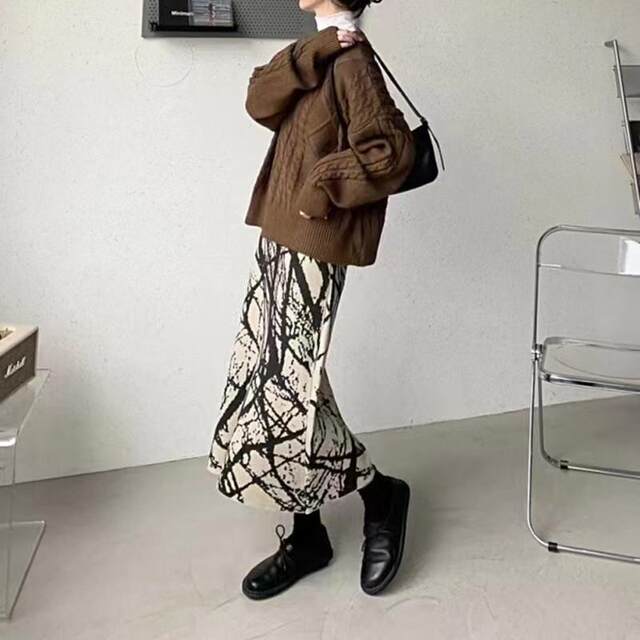 Autumn and winter retro printed knitted hip-pack skirt for women with high waist slim casual temperament versatile mid-length A-skirt
