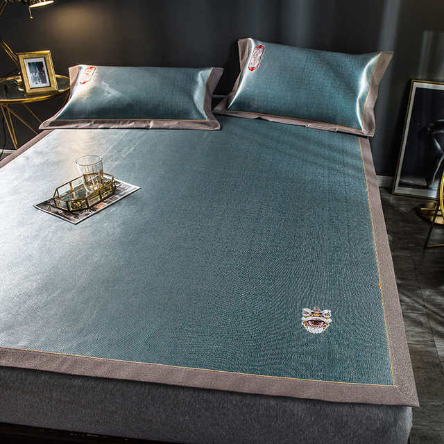 2023 new high -end A -class maternal and infant -level -grade -washed ice silk mats three -piece set of summer beds can be water
