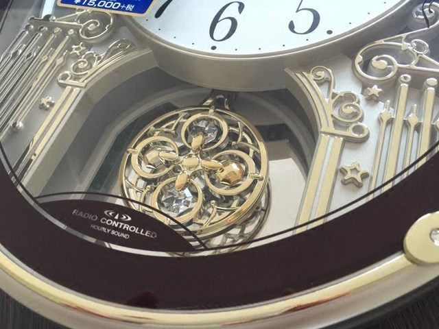 Japanese direct mail purchasing agent RHYTHM Lisheng Small World Living room music radio wall clock 4MN523